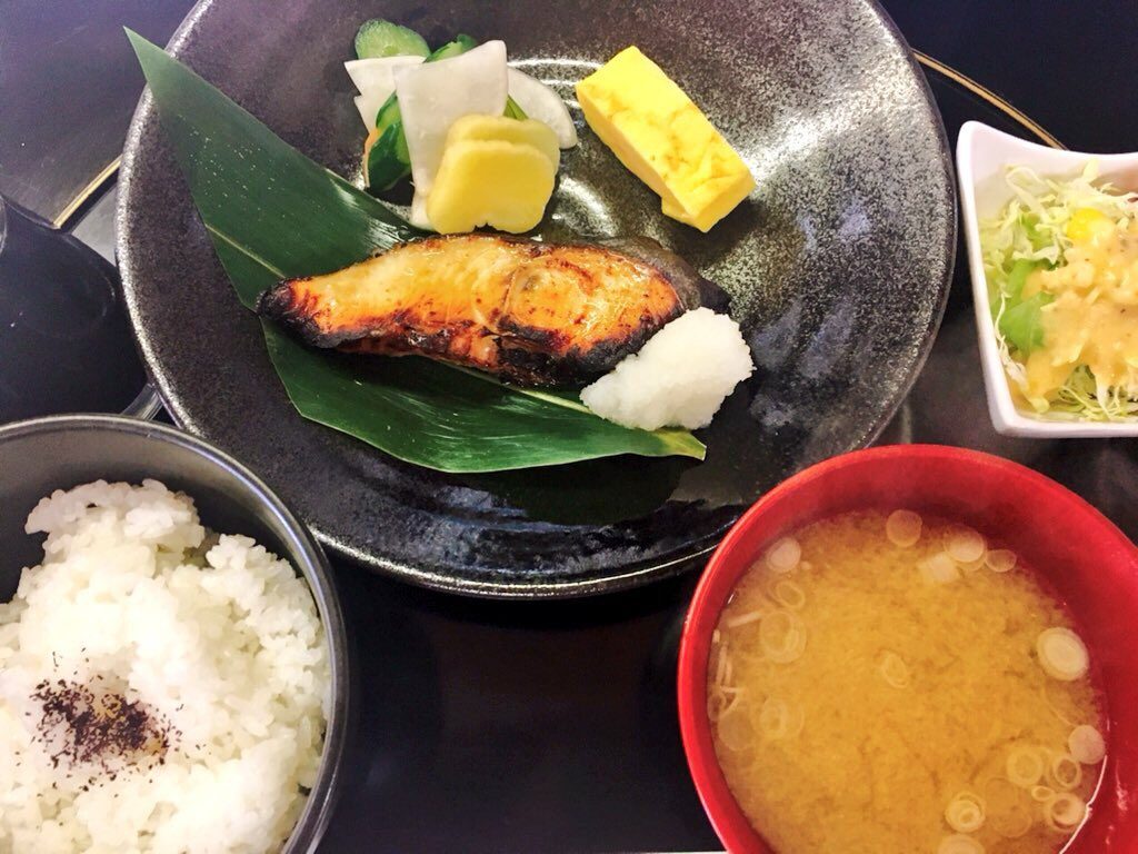 銀鱈の照り焼き